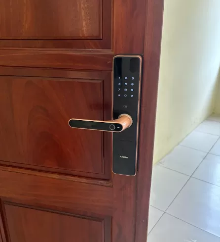 Kh&oacute;a cửa v&acirc;n tay c&oacute; bị hack kh&ocirc;ng?