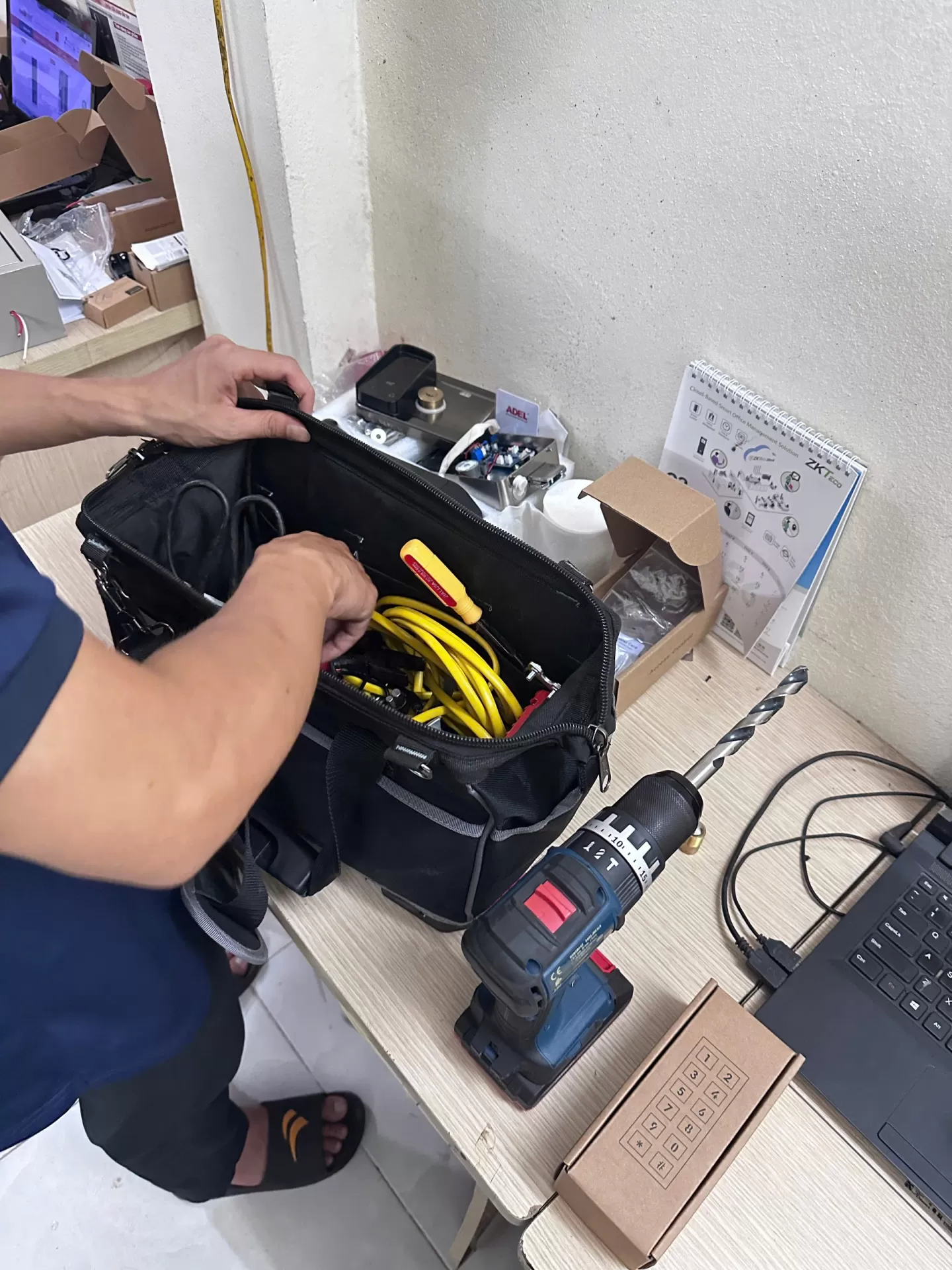 Kiểm tra sản phẩm trước khi đi lắp