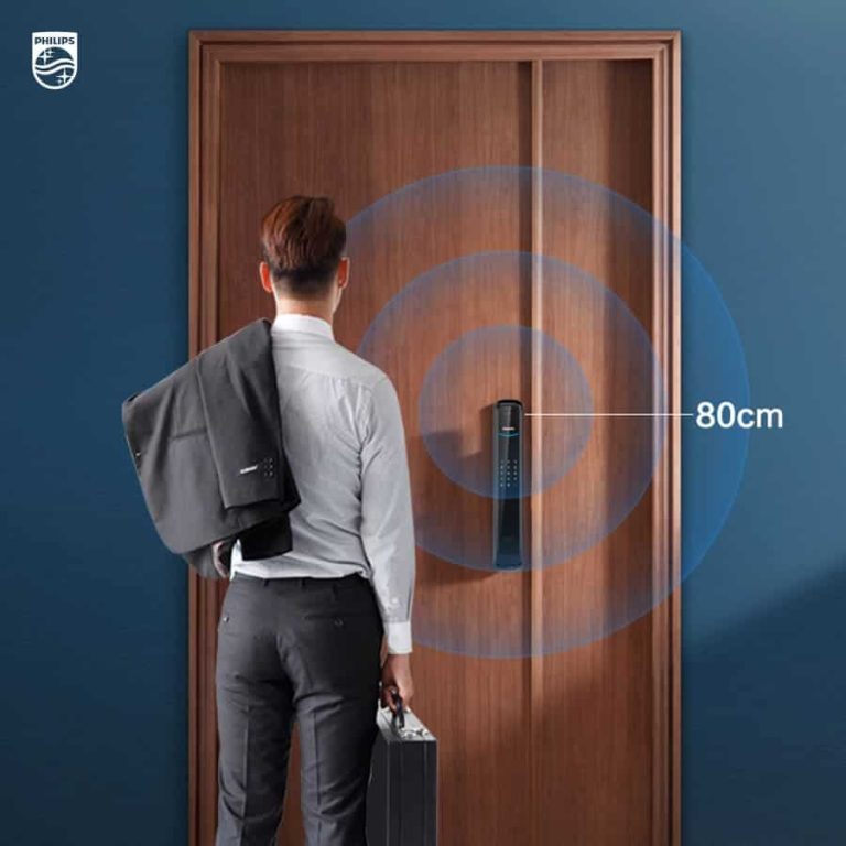 Khóa cửa vân tay Philips DDL702-8HWS mở khóa nhanh chóng