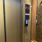 Kiểm soát thang máy ZKTeco SenseFace 4A – Nhận diện khuôn mặt