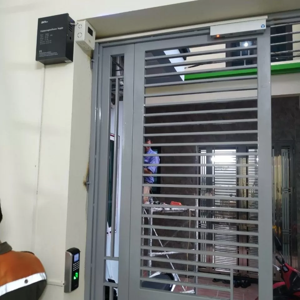 Khóa vân tay ZKTeco VS002H2 chốt từ cửa lùa, đẩy vào