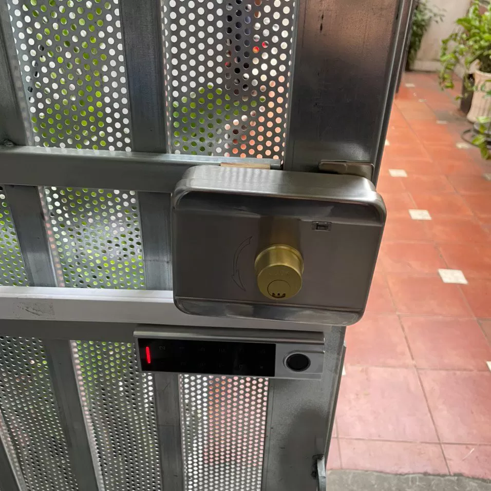 Khóa vân tay cửa cổng VS014C- Tuya HF3- khóa cơ điện