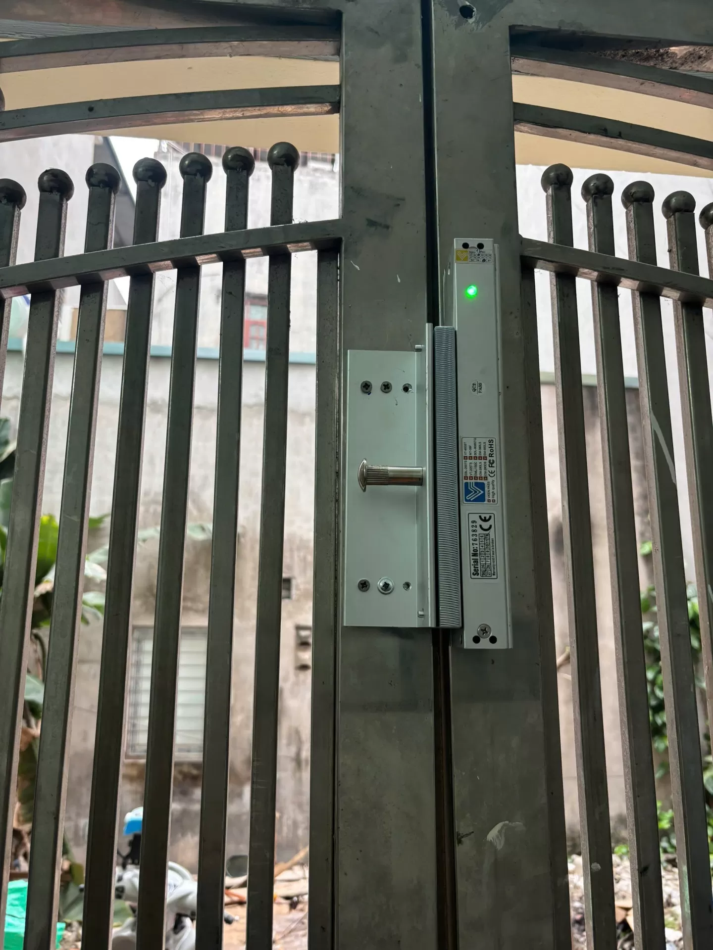 Khóa vân tay Hít từ cửa lùa cửa đẩy vào VS014H2- Tuya HF3