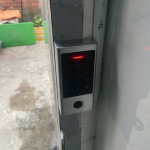 Khóa vân tay cửa sắt VS019H2-lưu điện
